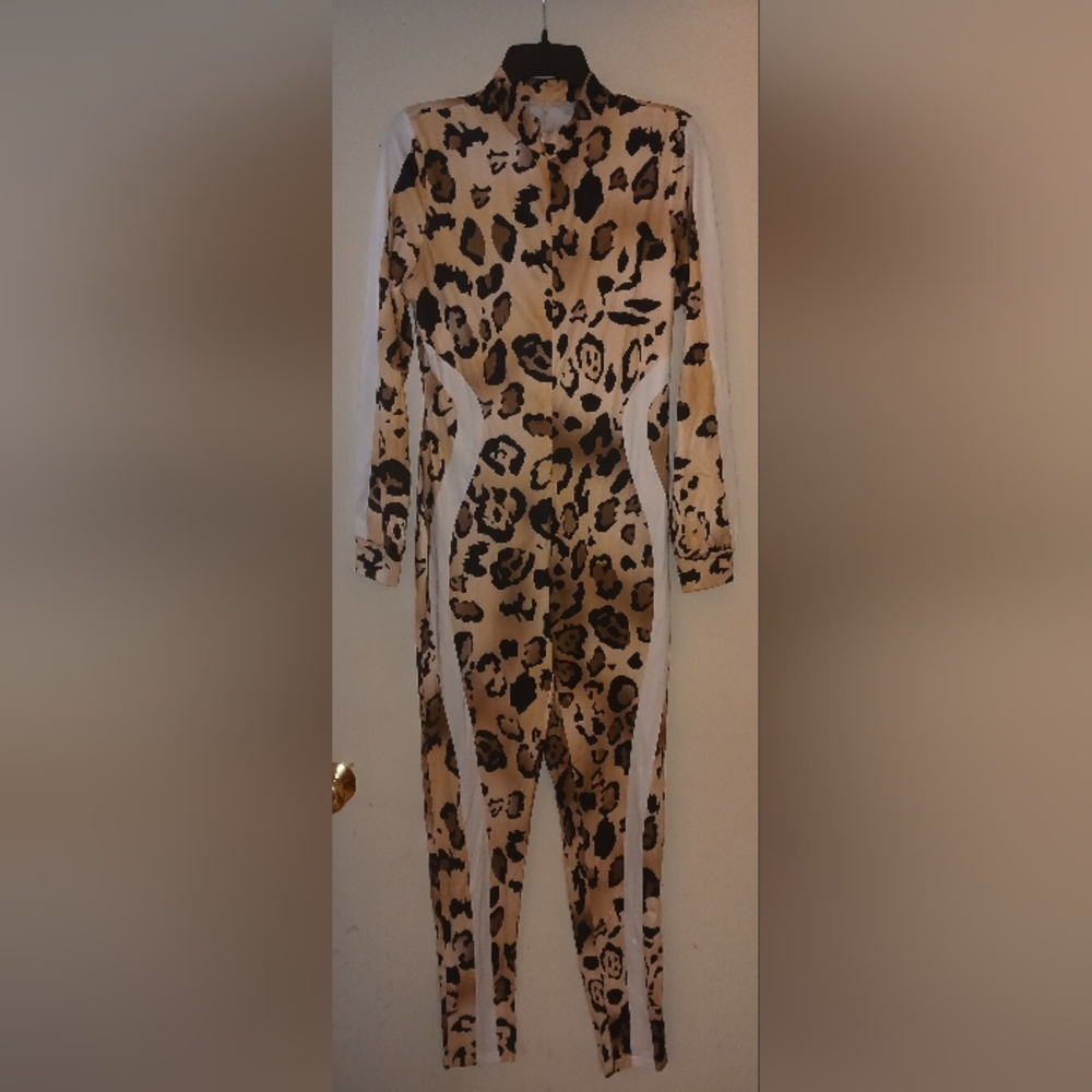 NEWSexy XL LEOPARD PRINT RACER ZIPUP BIKER BABE BODYSUIT PLAYSUIT CATSUIT UNWORN